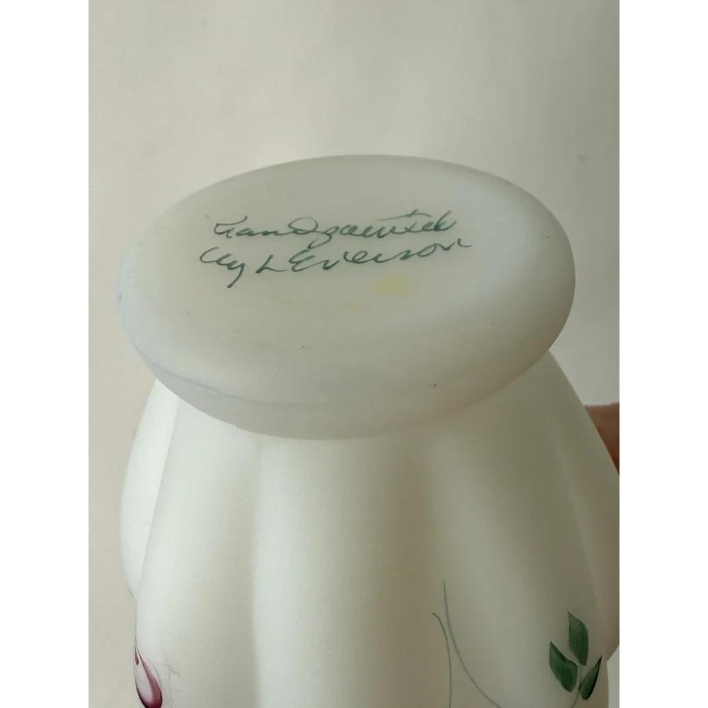 Vtg Fenton Ruffled Melon Vase Hand Painted L Everson Pink Roses Milk Glass Satin